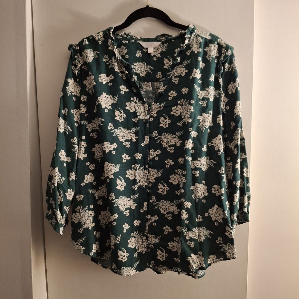 Lauren Conred Floral Green Women's Top